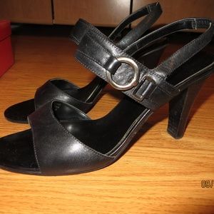 Anne Klein Black leather heeled sandles 8.5M Women